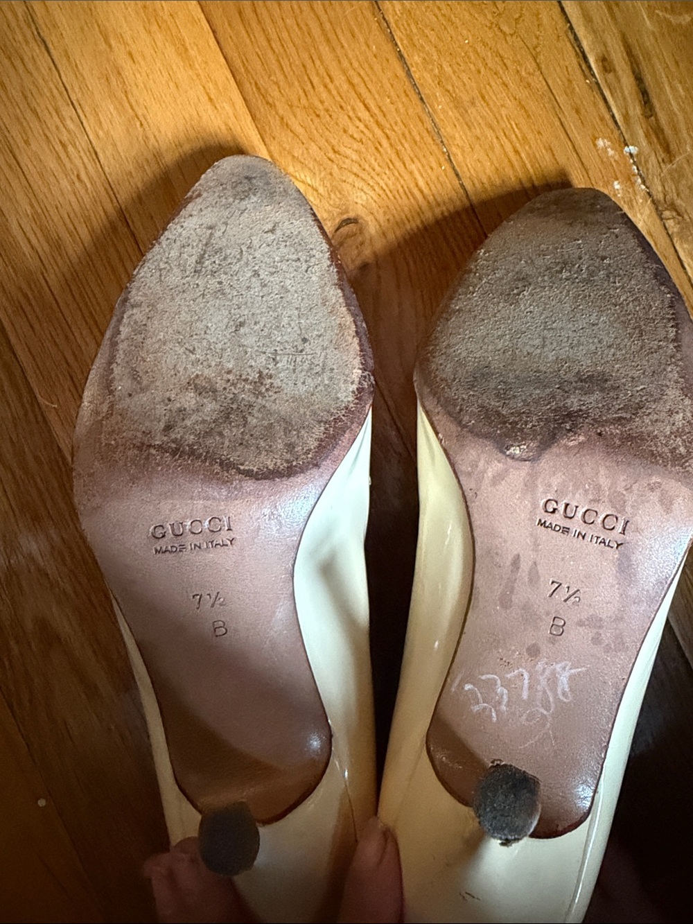 Gucci Cream Patent Leather Horsebit Pointed Loafers - Picture 7 of 9